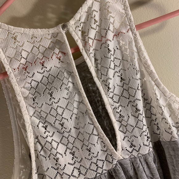 Threads Studio Top - Picture 5 of 5